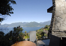 Seeblick mit Kamin